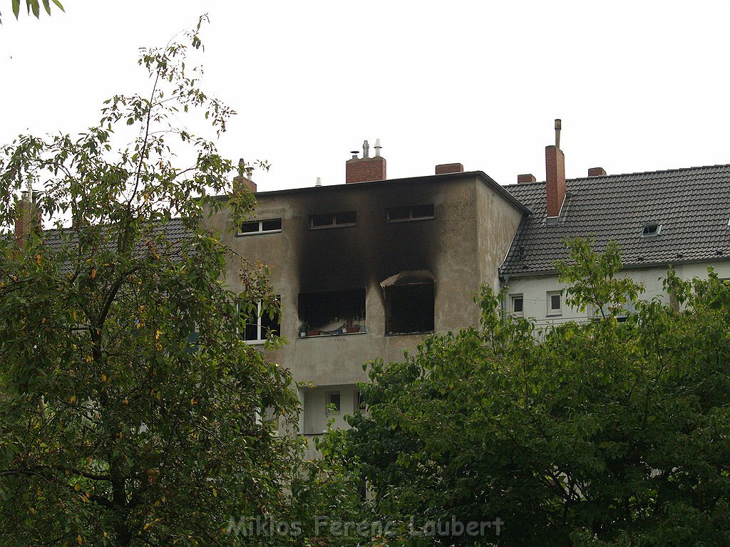 Wohnungsbrand 1 Brandtote Koeln Buchheim Dortmunderstr P90.JPG